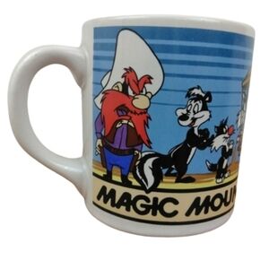 3/$15 MUGS SALE! Looney Tunes Vintage 1985 Magic Mountain Bugs Bunny Coffee Mug